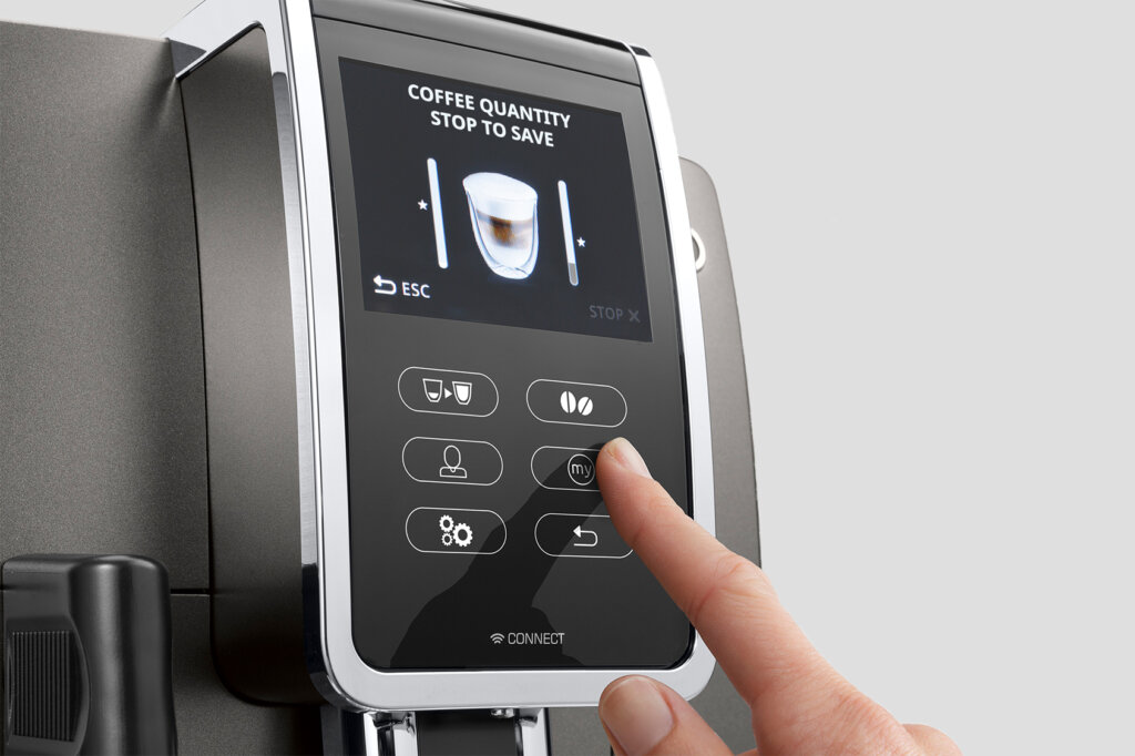 Display på en helautomatisk kaffemaskin från DeLonghi