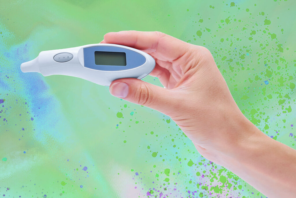 liten örontermometer med digital display