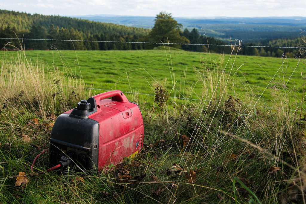 Invertergenerator på ett fält
