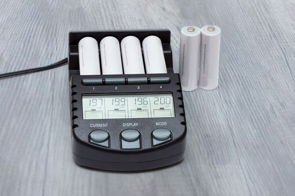 Intelligent batteriladdare
