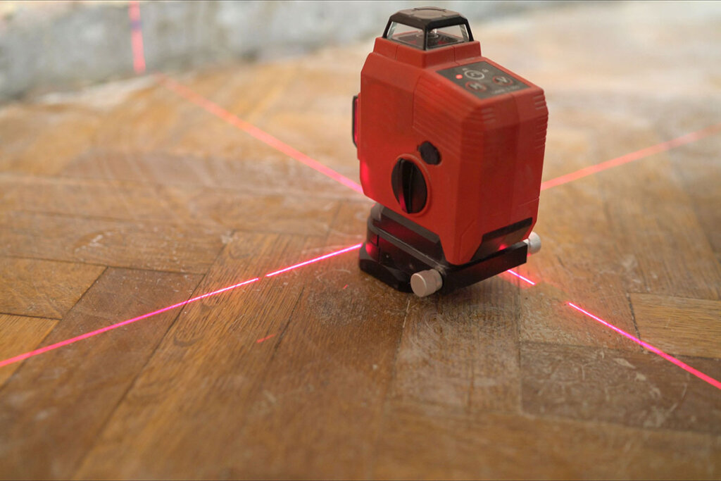 Laserskärningsindikator på golvet